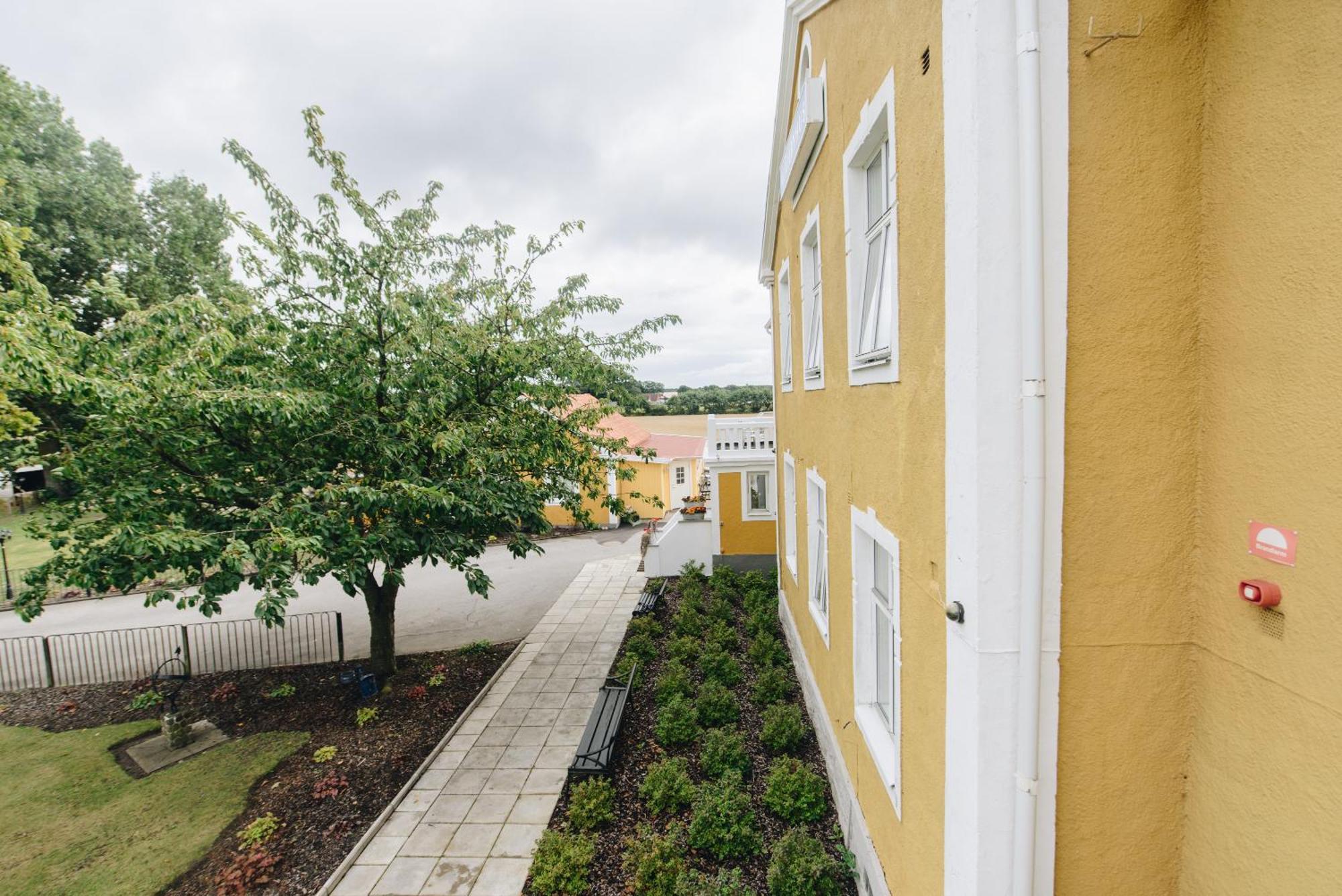 Mjaellbyhus & Stugby 2*